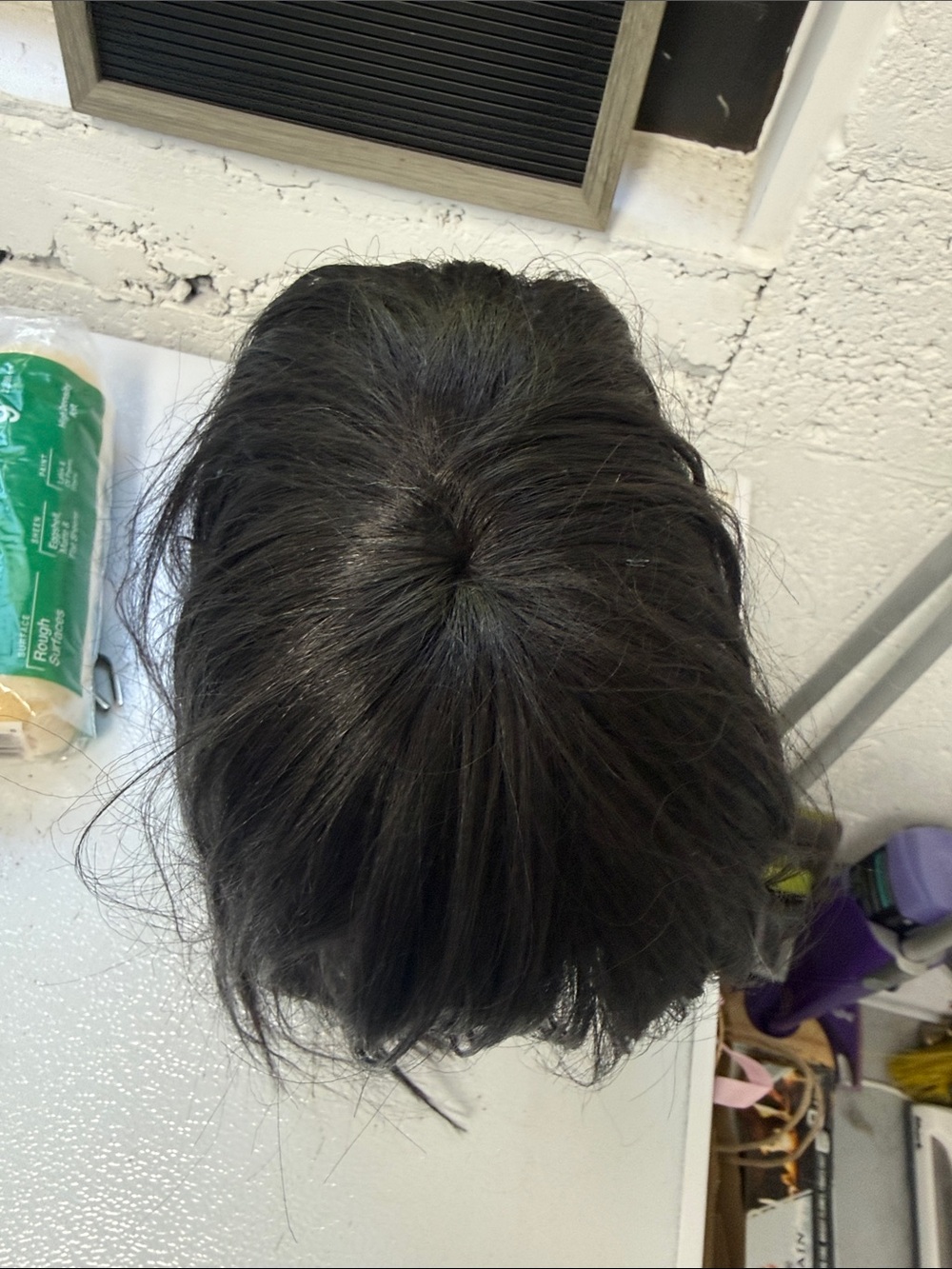 Very Dark Brown Wig - Short Bob with Bangs - EXCELLENT CONDITION Wig - Picture 5 of 7